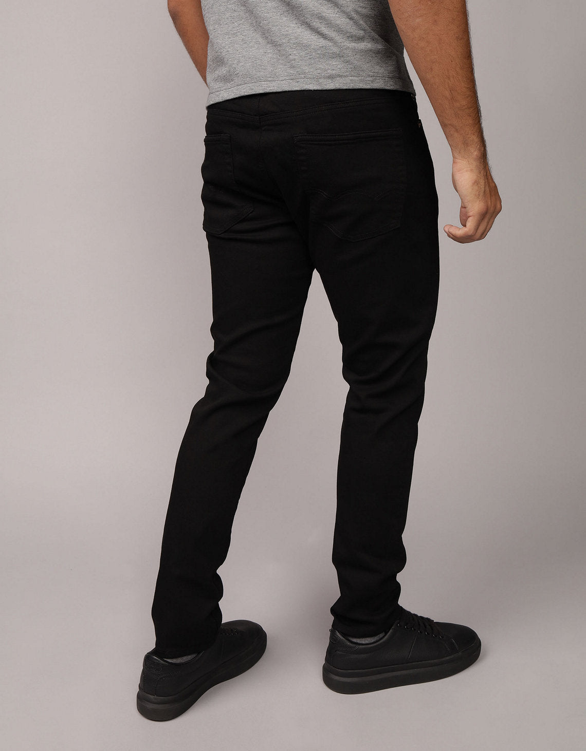 Jean Skinny Athletic Ae - Negro 0114_6609_055_ob