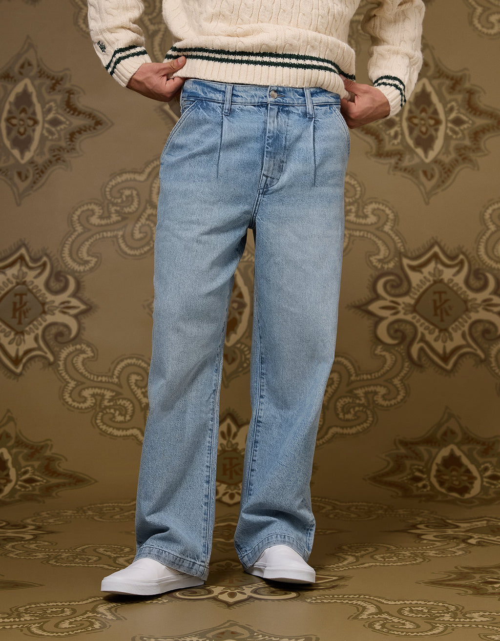 Ae x Tru Kolors Pantalón en Denim Pleated - Azul 0122_7376_401_of
