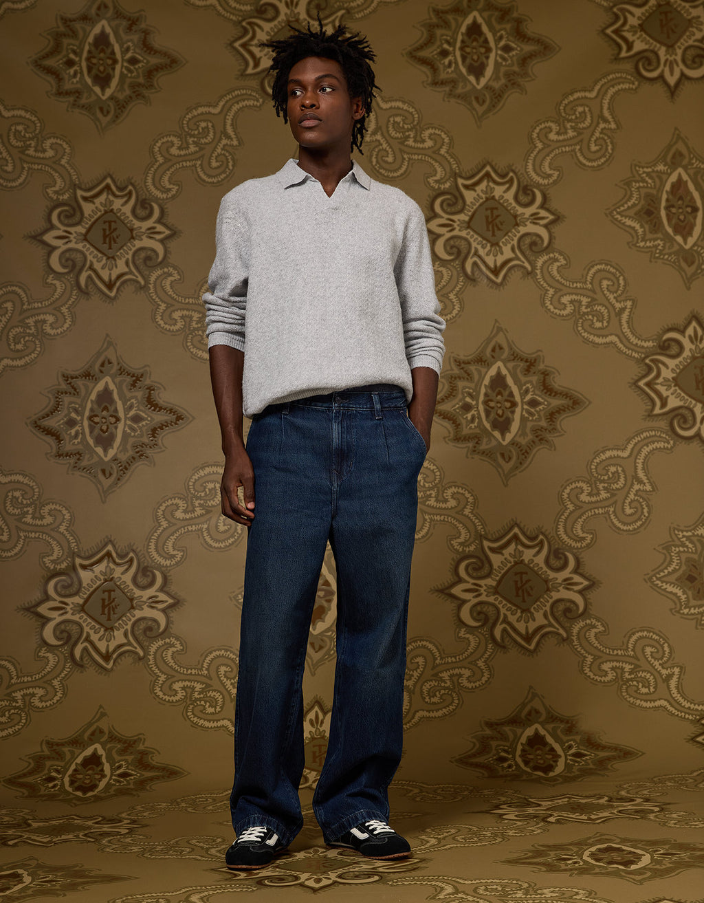 Ae x Tru Kolors Pantalón en Denim Pleated - Azul 0122_7378_410_of