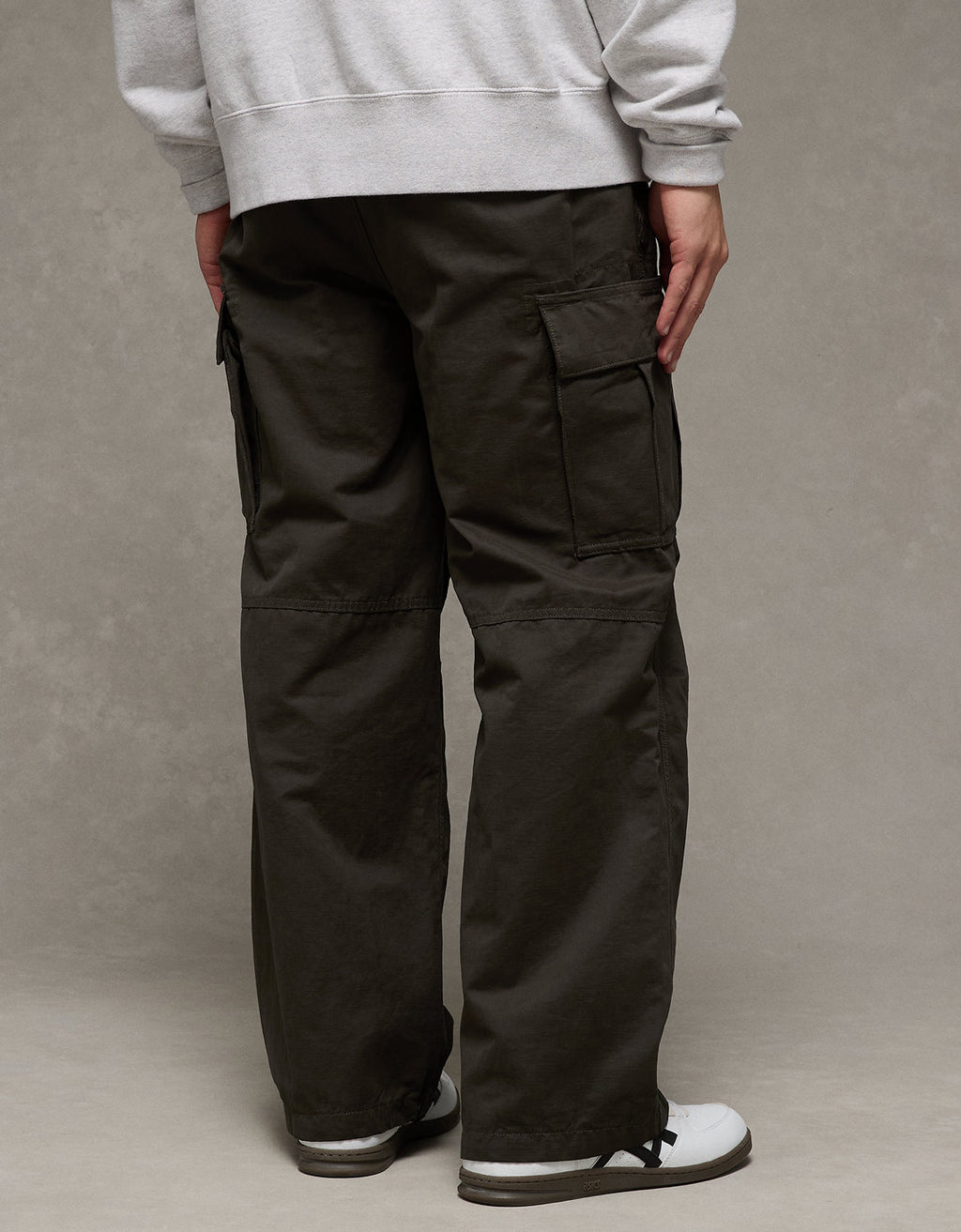 Pantalón Baggy Tipo Cargo Ae - Dorado 0123_5290_294_ob
