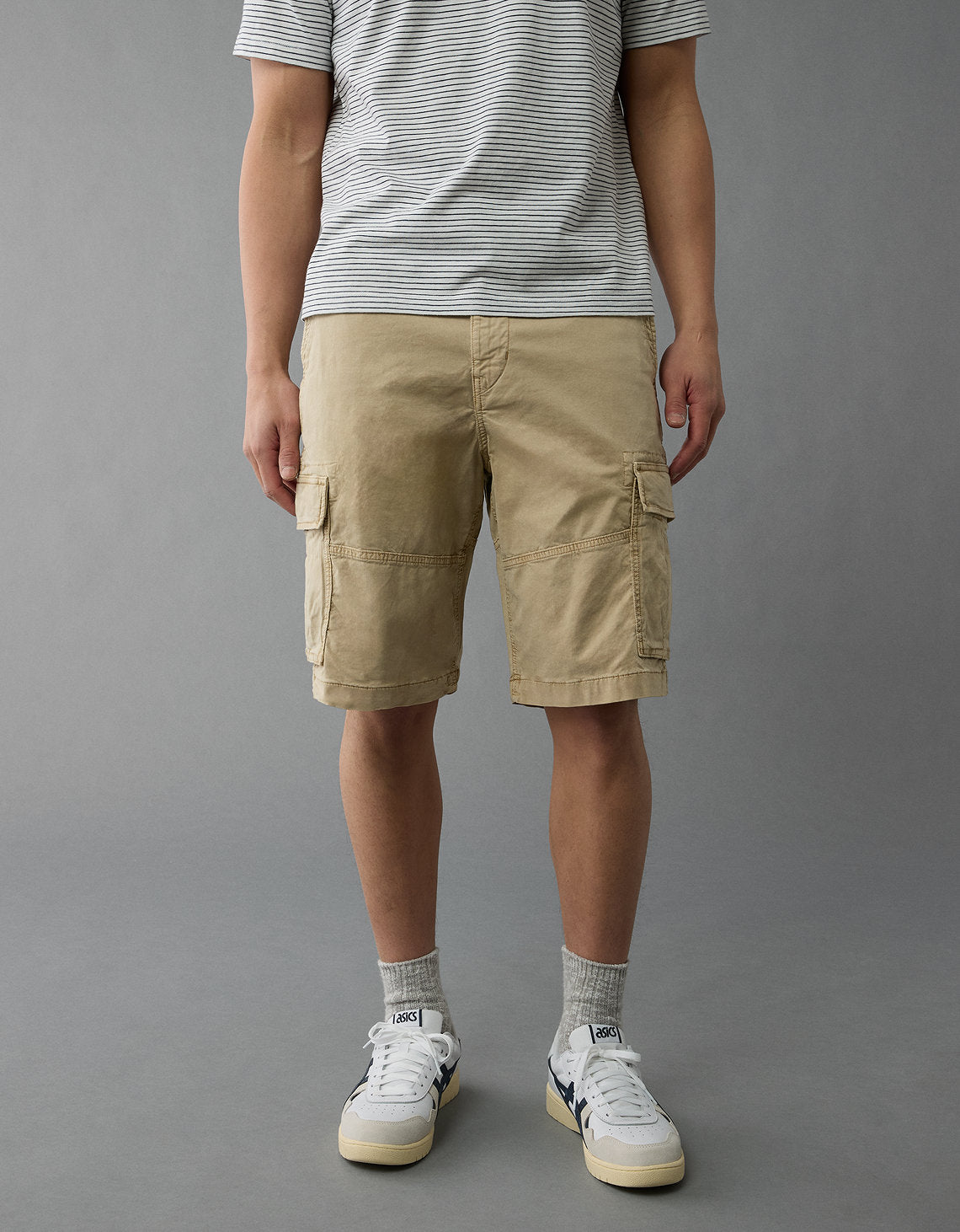 Short tipo cargo de hombre AE - Caqui 0132_7878_212_of