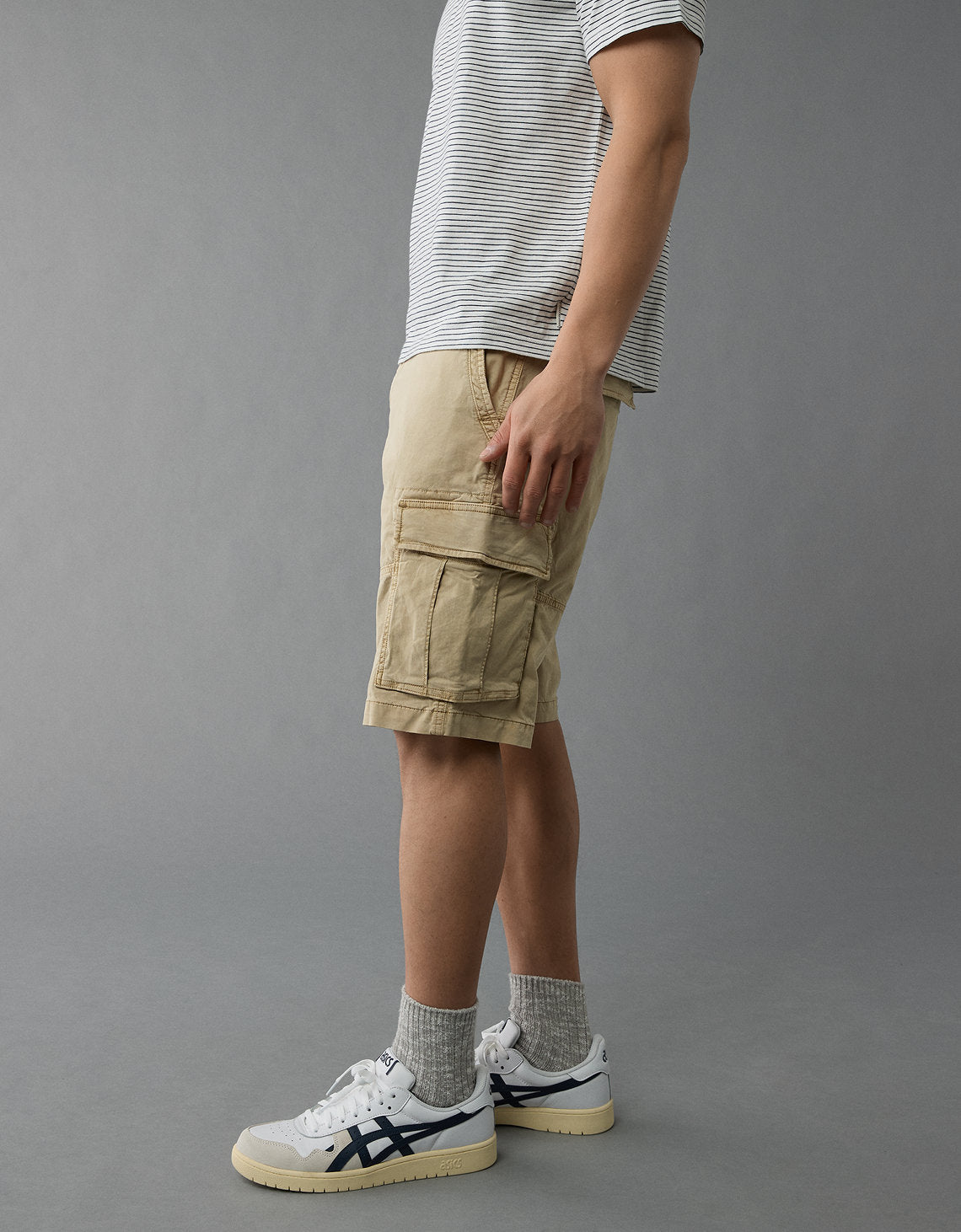 Short tipo cargo de hombre AE - Caqui 0132_7878_212_os