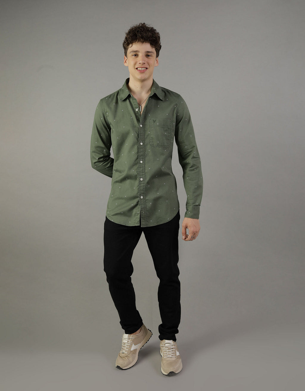 Camisa AE Slim fit con botones - Verde 0153_2425_300_of