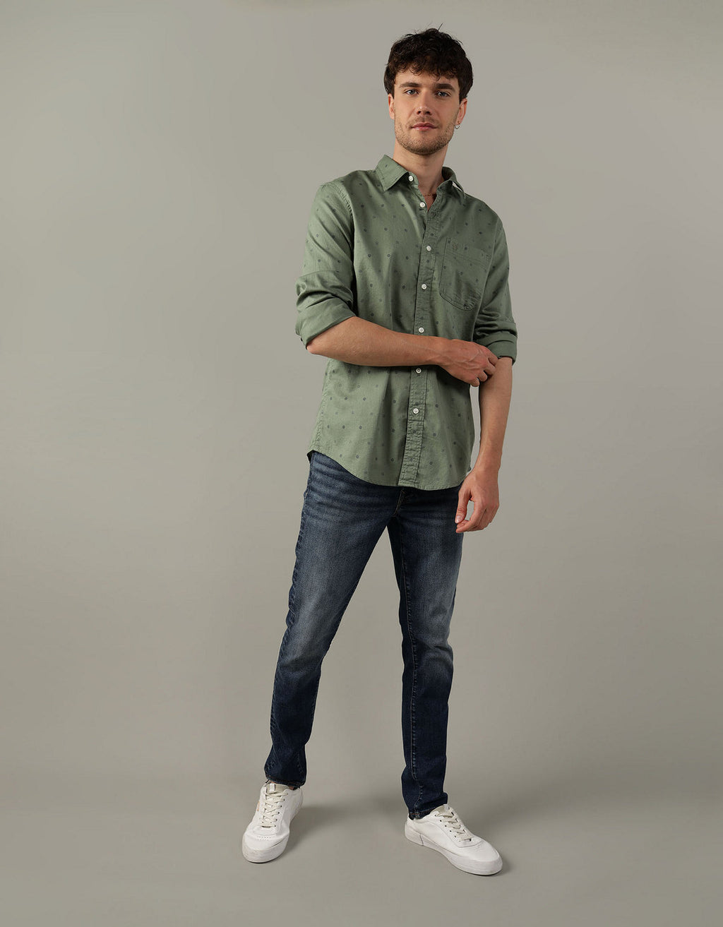 Camisa AE Slim fit con botones - Generico 0153_2425_309_of