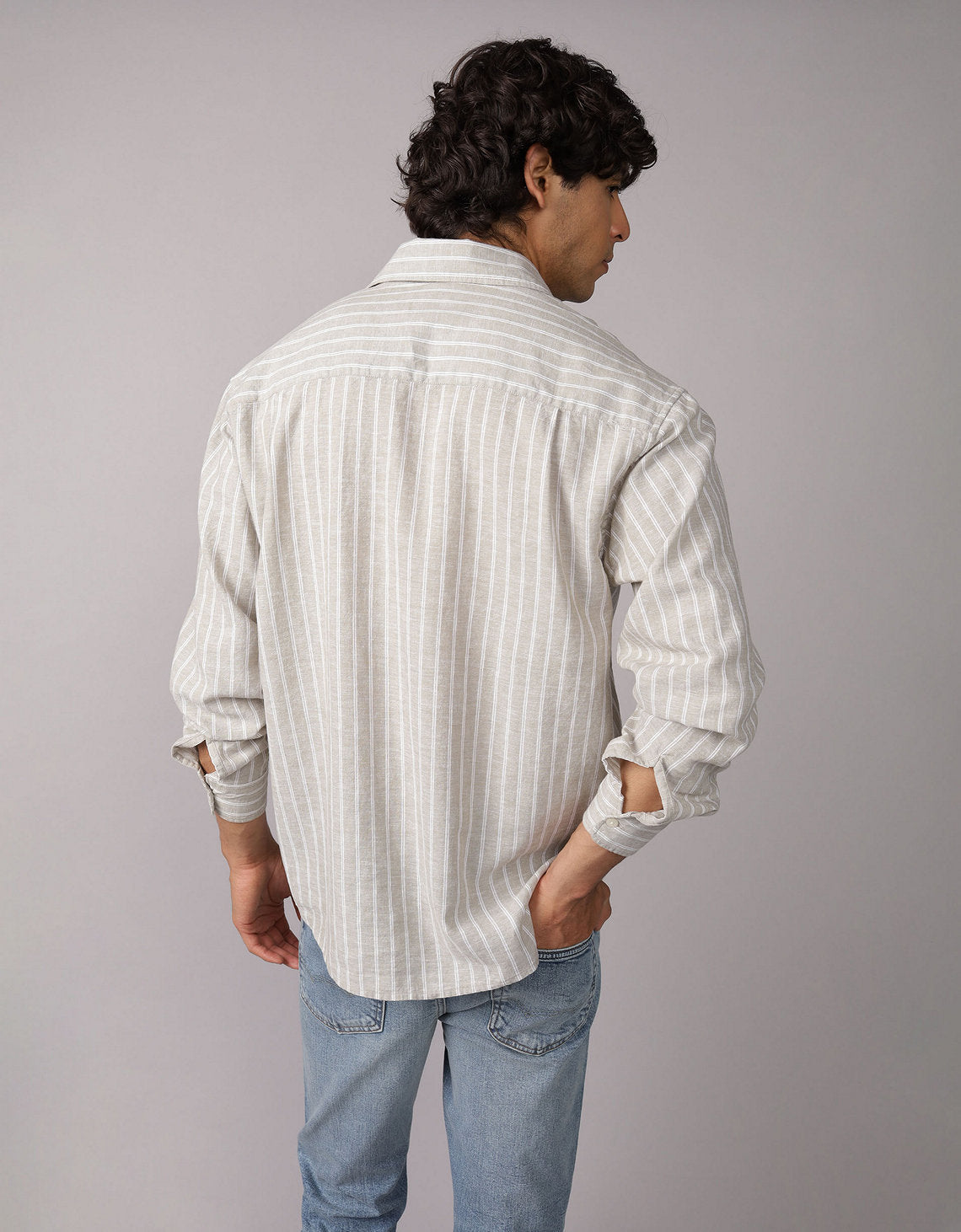 Camisa abotonada relajada de lino mezclado Ae Everyday - Generico 0153_2894_213_ob
