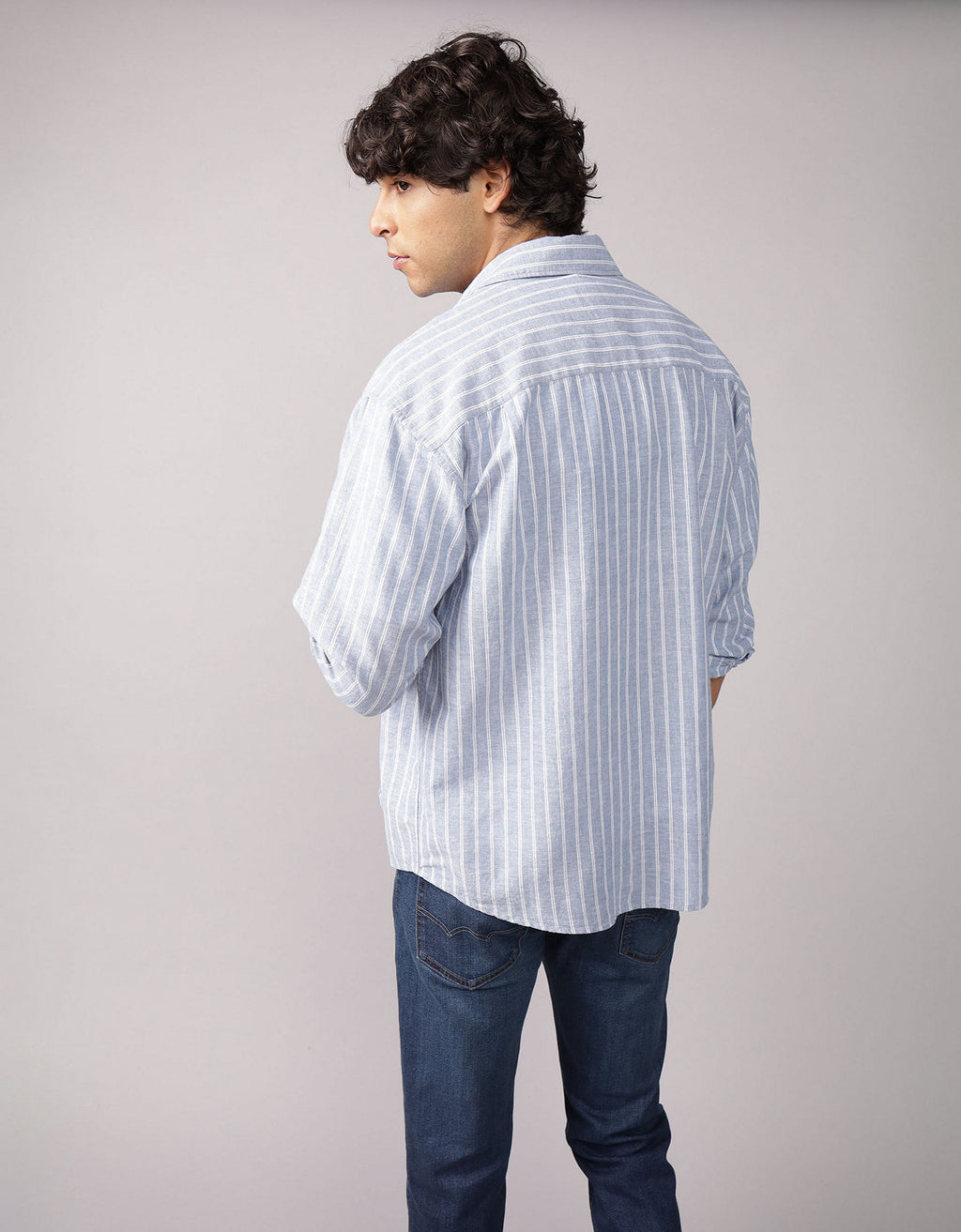Camisa abotonada relajada de lino mezclado Ae Everyday - Azul 0153_2894_407_ob