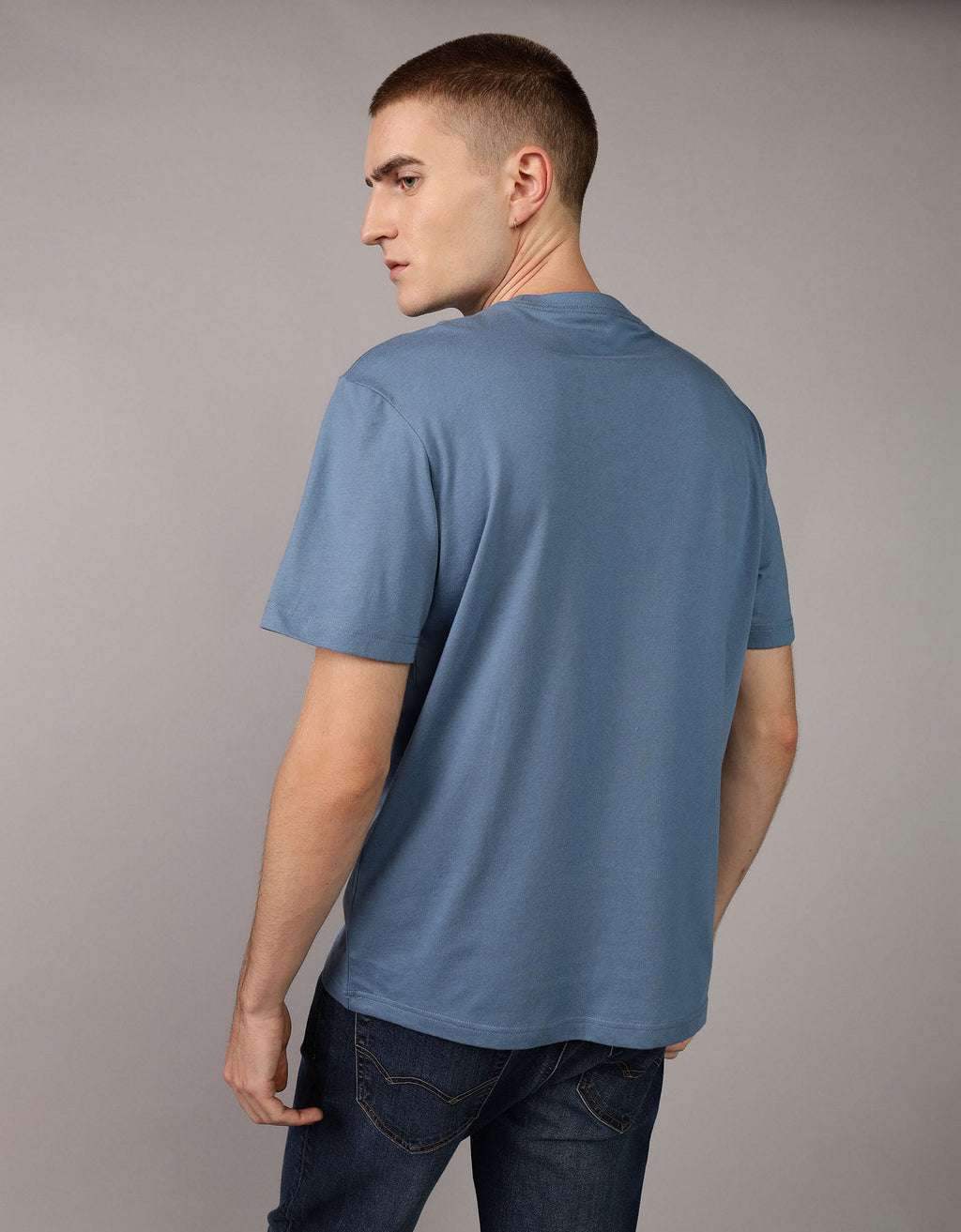 Camiseta gráfica con bloques de color de Ae - Azul 0181_3983_400_ob