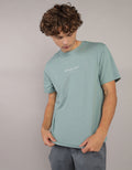 Camiseta manga corta con gráfico de hombre AE - Verde 0181_4290_395_of