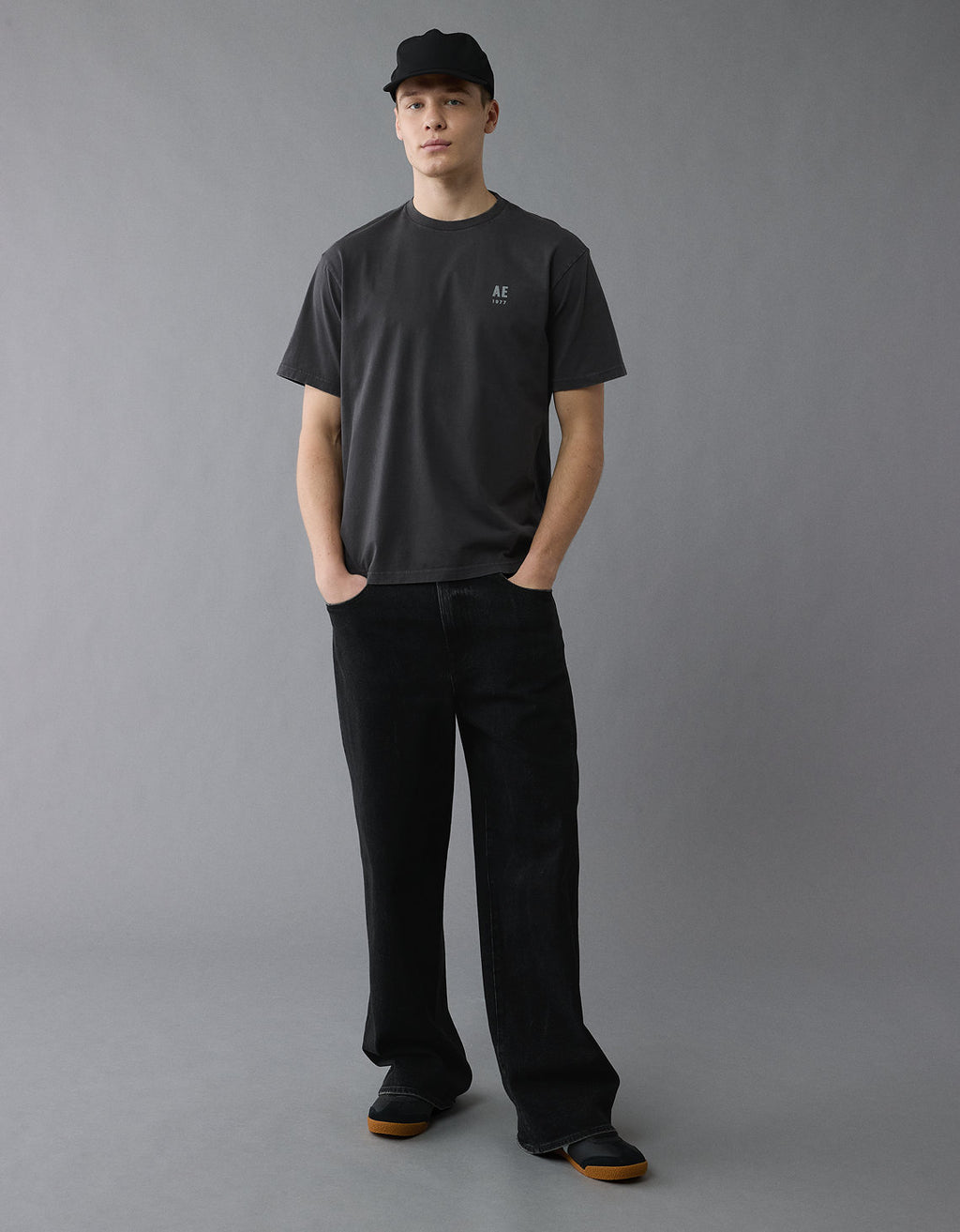 Camiseta Gráfica con Logo Ae - Gris 0181_4420_023_os