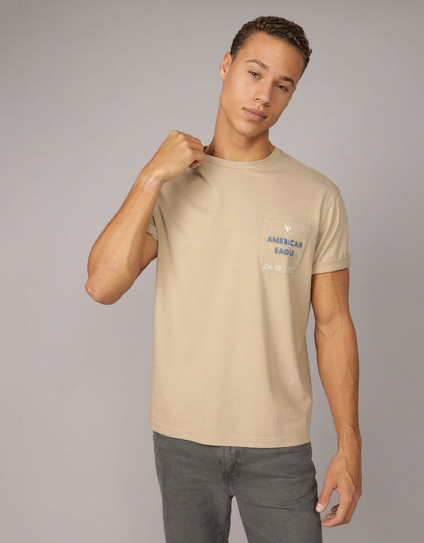Camiseta Gráfica con Logotipo Elevado Ae - café