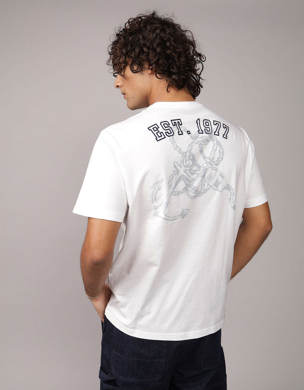 Camiseta con Gráfico Ae - Blanco 0181_4600_100_ob
