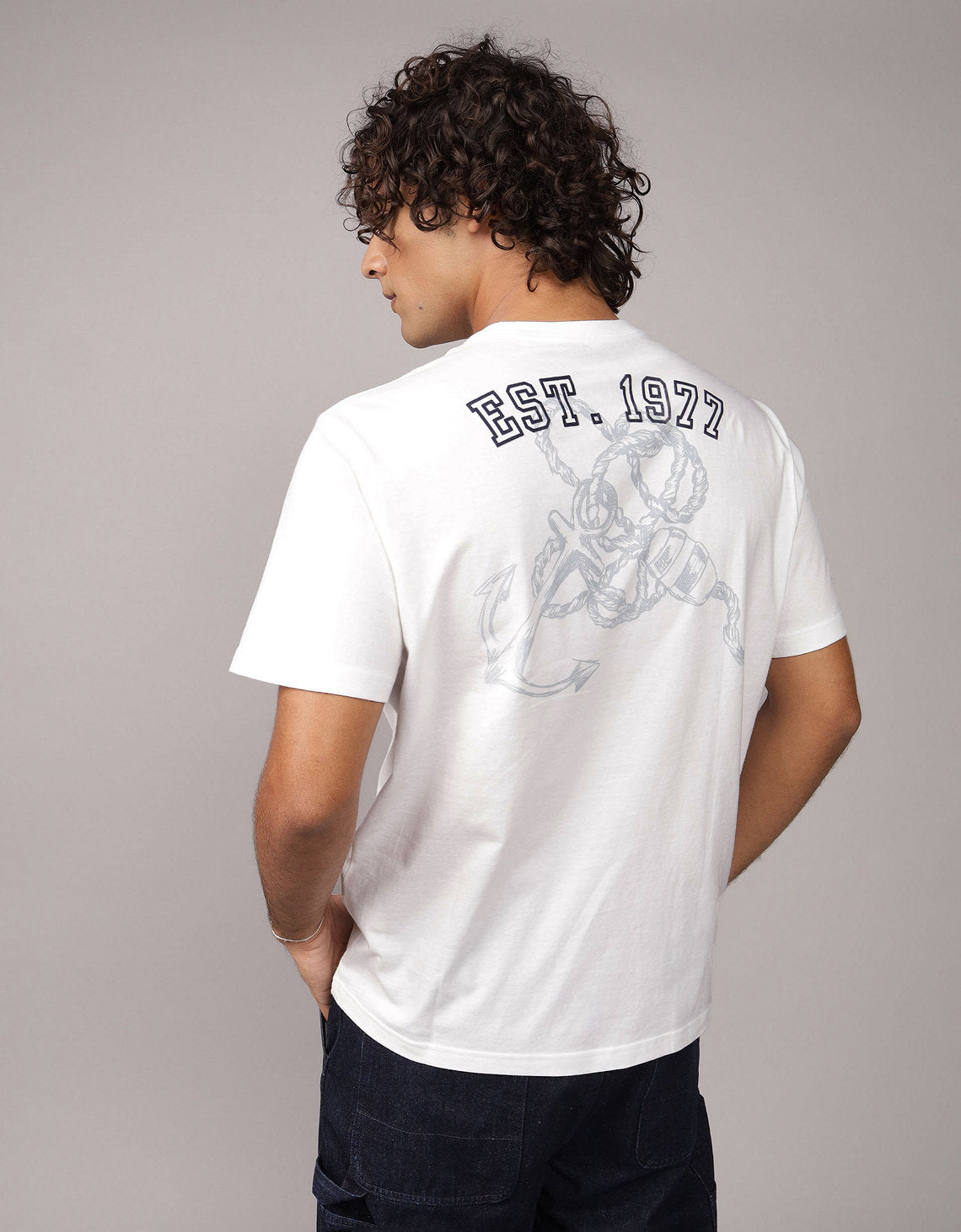 Camiseta con Gráfico Ae - Blanco 0181_4600_100_ob