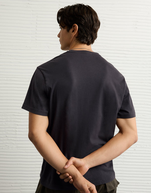 Camiseta con Gráfico Ae - Negro Decolorado