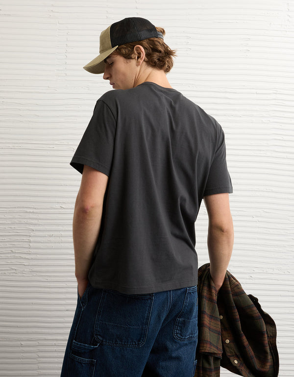 Camiseta Gráfica con Logo Ae - Negro