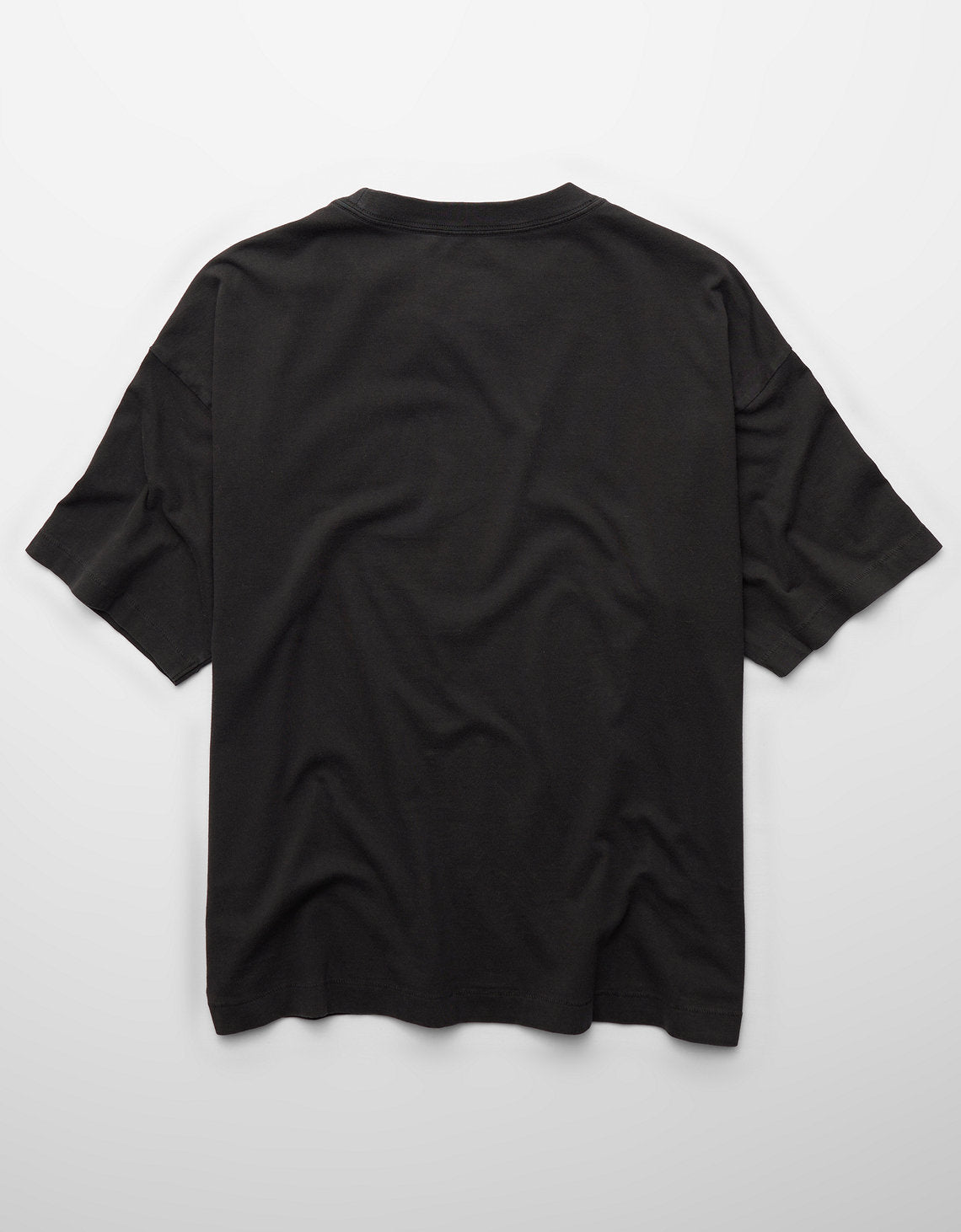 Camiseta Gráfica con Logo Ae Relaxed - Negro 0181_5117_064_b