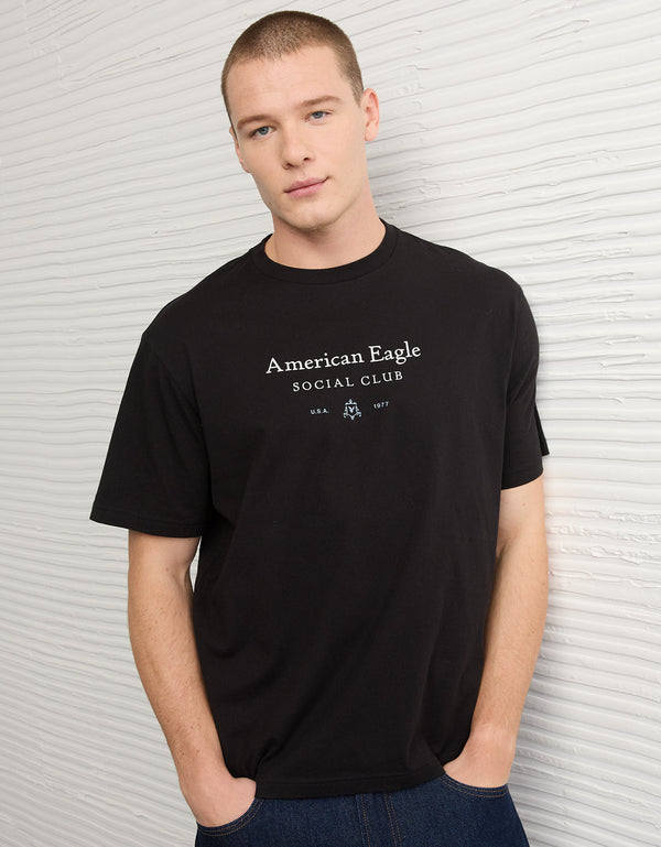 Camiseta Gráfica con Logo Ae - Negro