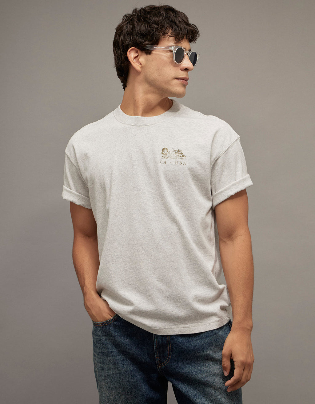Camiseta Gráfica de Destino Boxy Ae - Gris 0181_5691_092_of