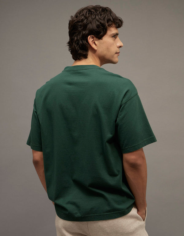 Camiseta Oversized Gráfica con Logo Ae - Verde