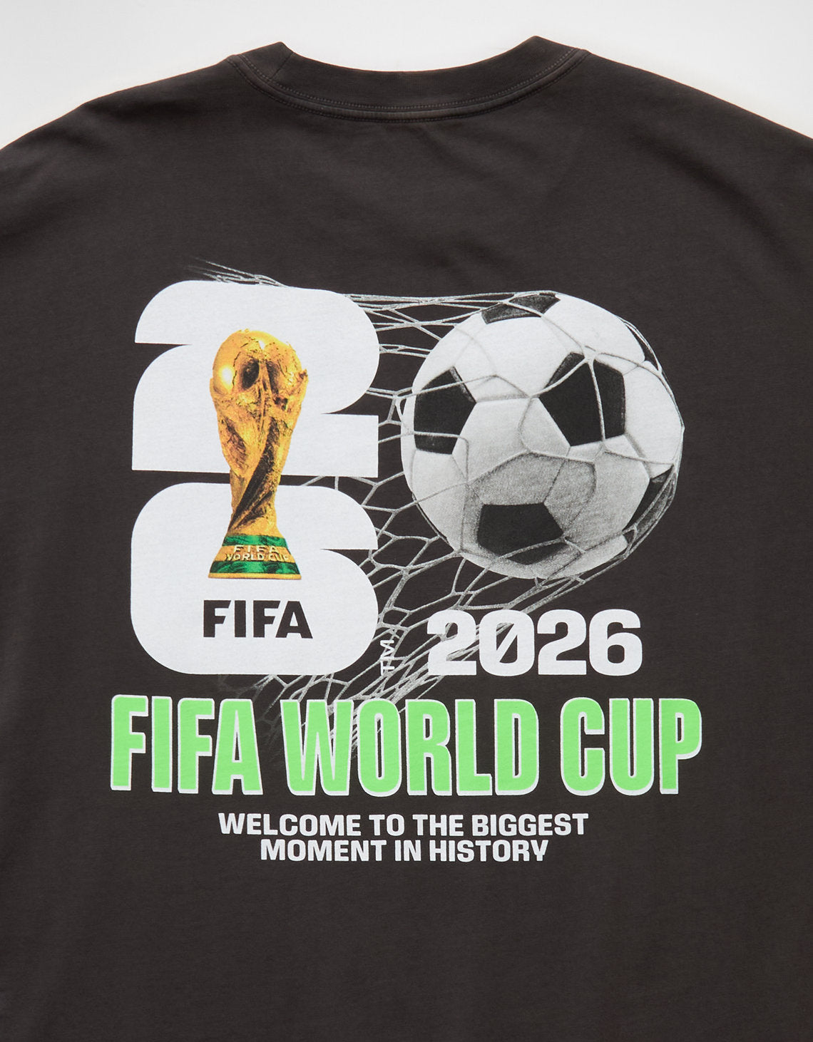 Ae x Fifa Copa Mundial 2026 Camiseta Gráfica Boxy - Negro 0185_6214_167_d1