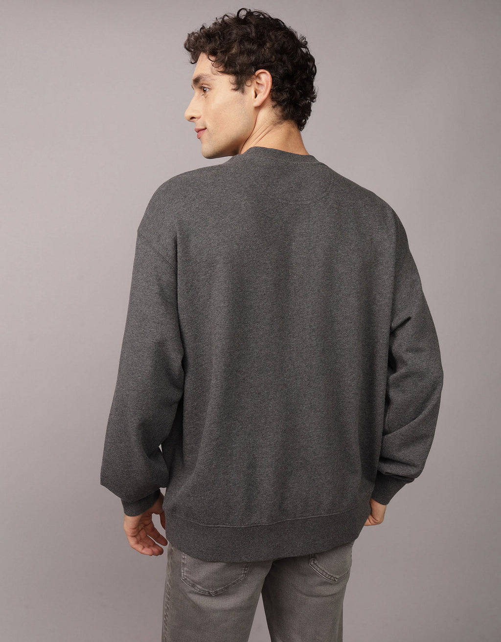 Buzo AE cuello redondo manga larga de hombre - Gris 0191_2084_020_ob
