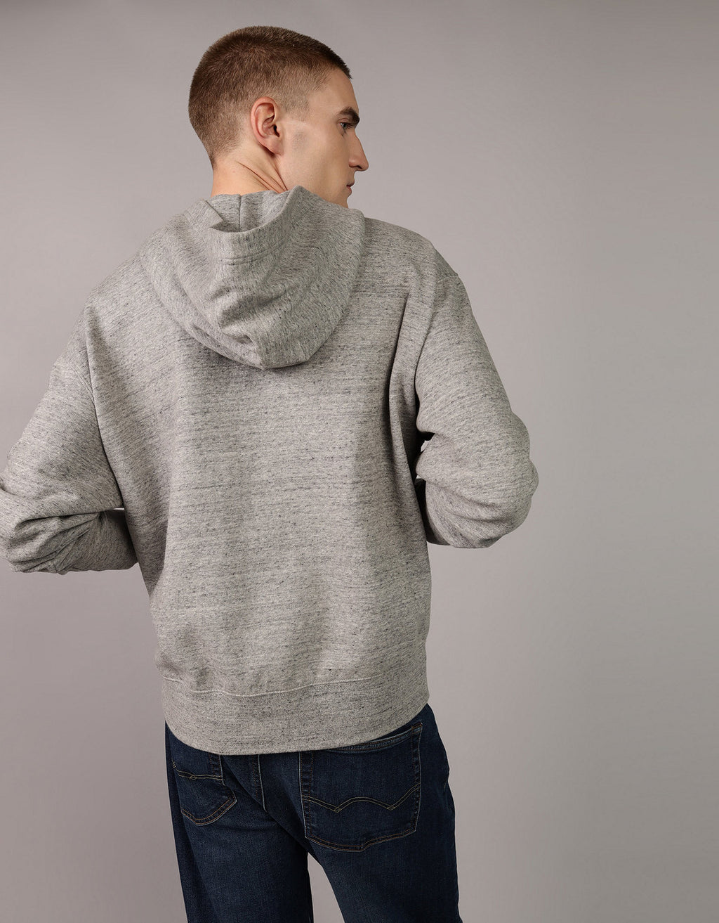 Buzo con capucha manga larga Hombre AE - Gris 0193_2509_006_ob