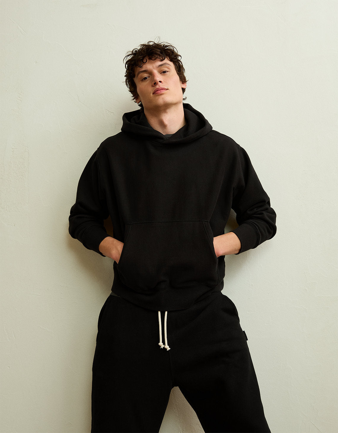 Sudadera con capucha de lujo relajado y pesado Ae - Negro 0193_2901_001_os