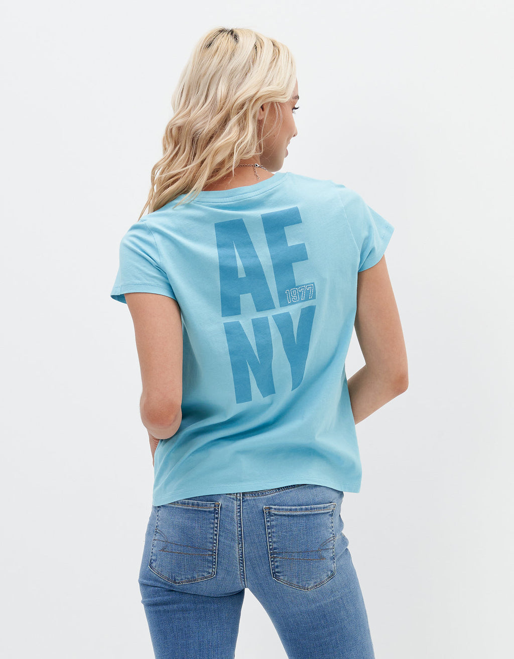 Camiseta AE gráfica con corte ajustado - Azul 0300_8743_321_ob