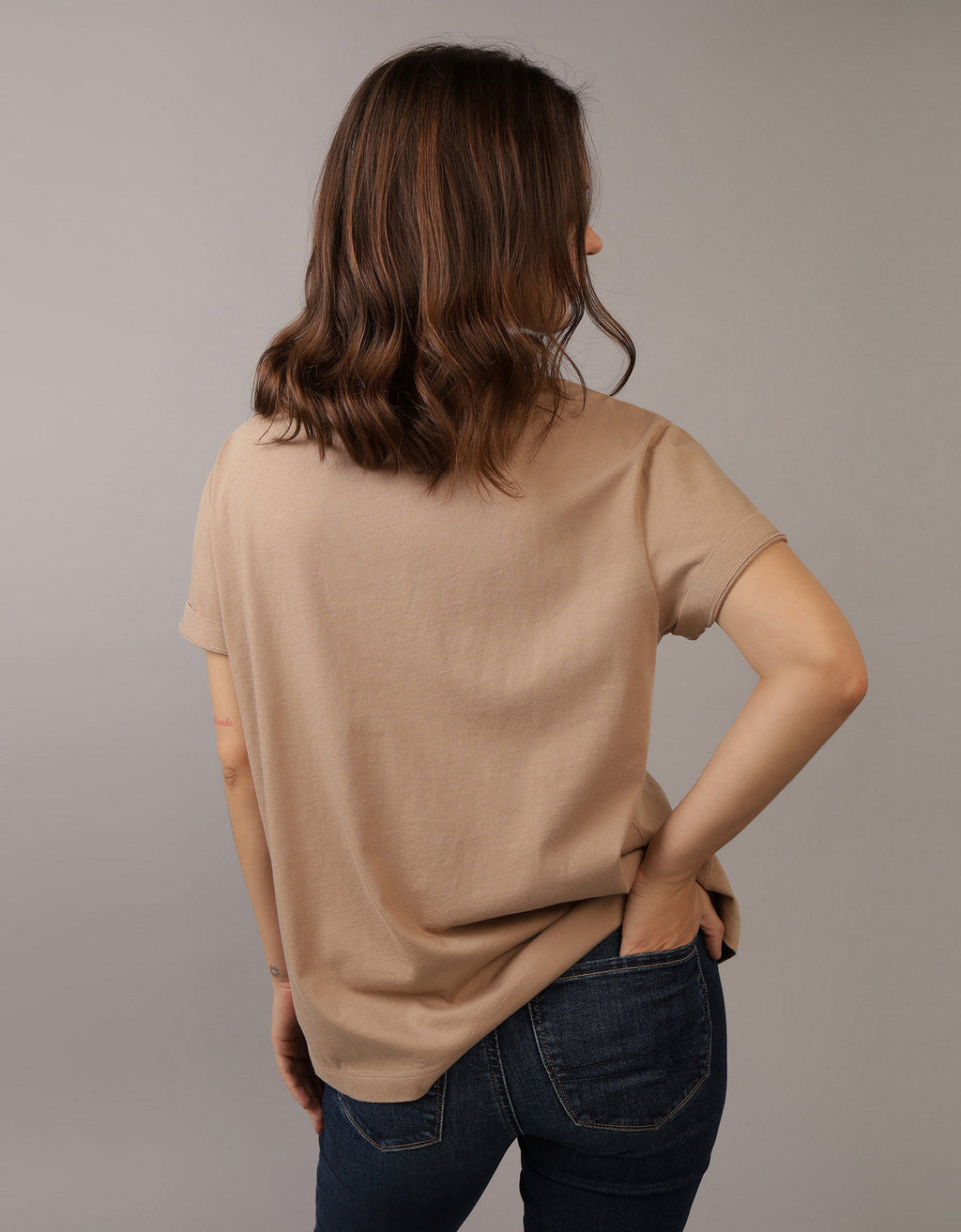 Camiseta con Gráfico Manga Corta Mujer AE - Café 0300_9595_200_ob