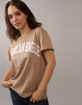 Camiseta con Gráfico Manga Corta Mujer AE - Café 0300_9595_200_of
