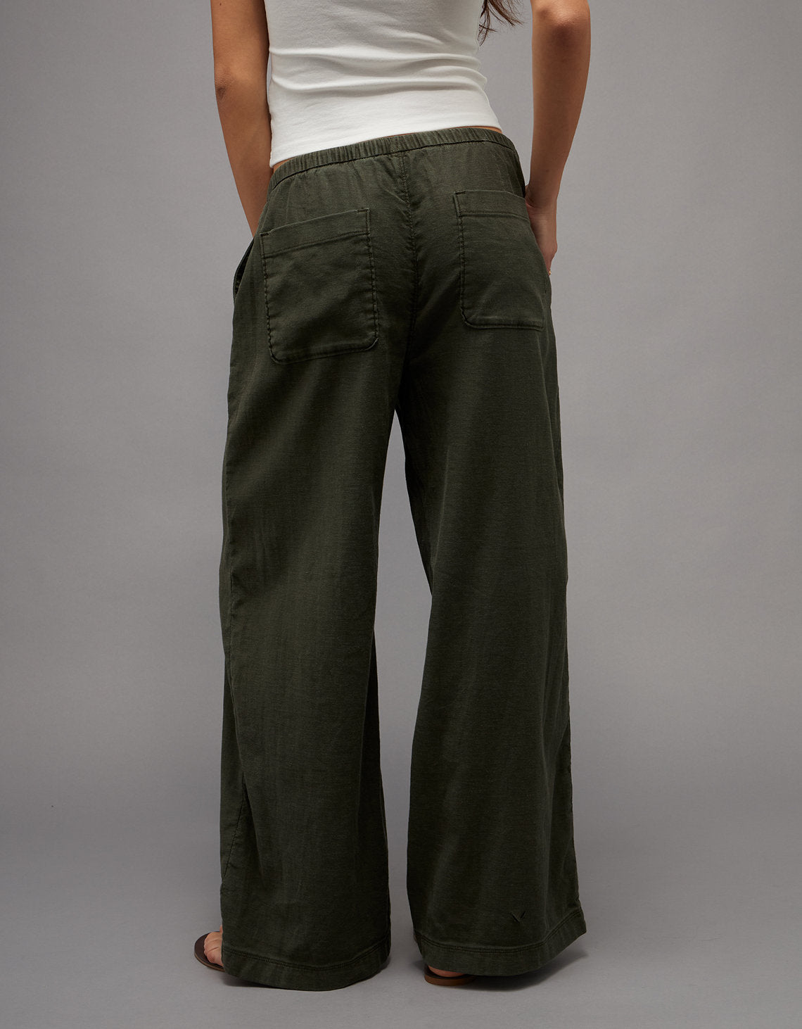 Pantalón ajustable de lino mezclado de talle bajo Ae Stretch - Verde 0316_5696_300_ob