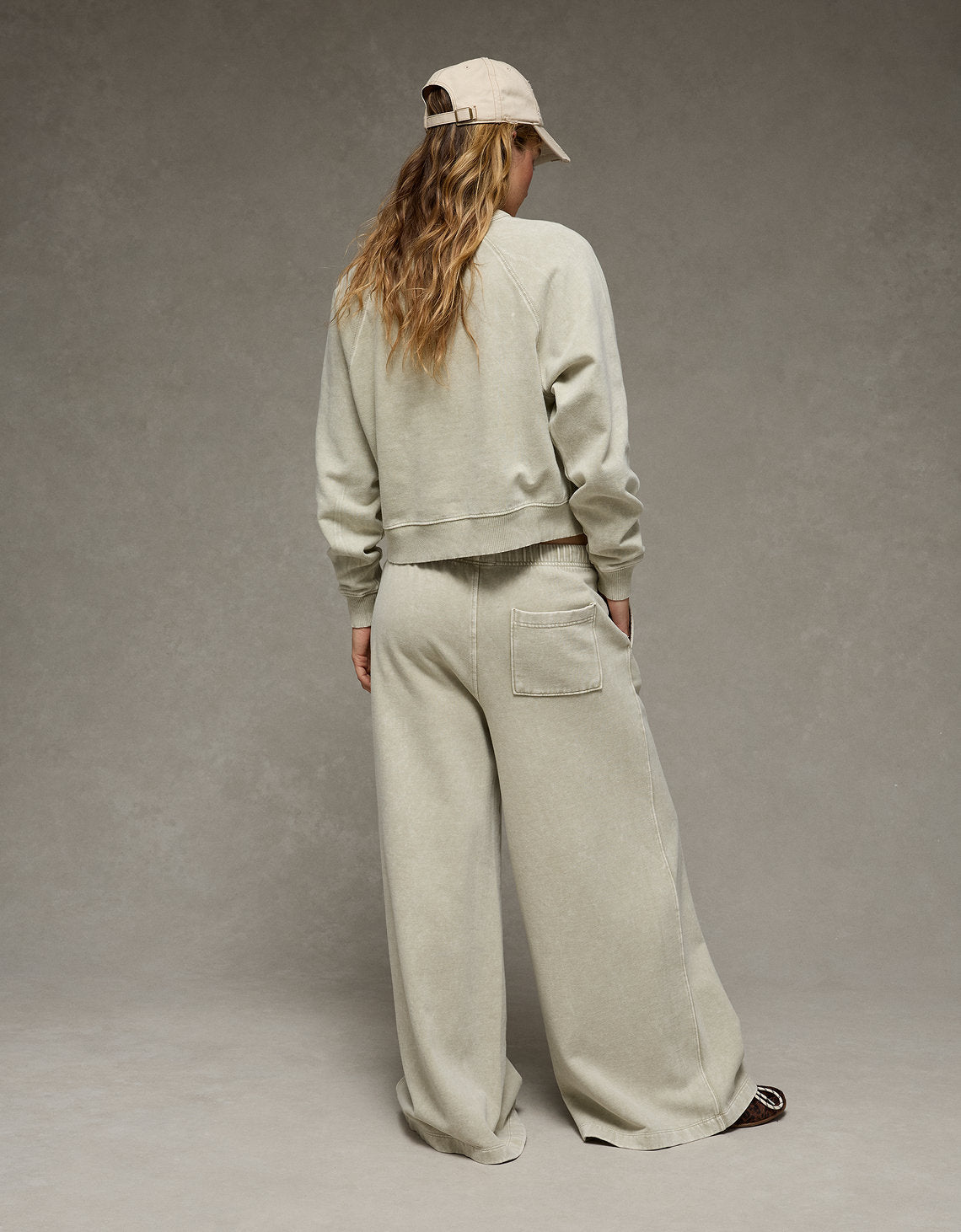 Pantalón Chándal Wide Leg Ae - Verde 0329_5683_300_ob