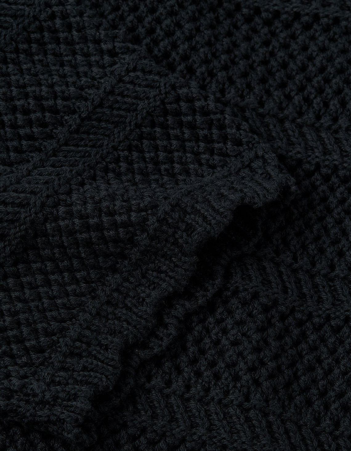 Suéter Cropped de Crochet Ae - Negro 0348_1530_064_d1