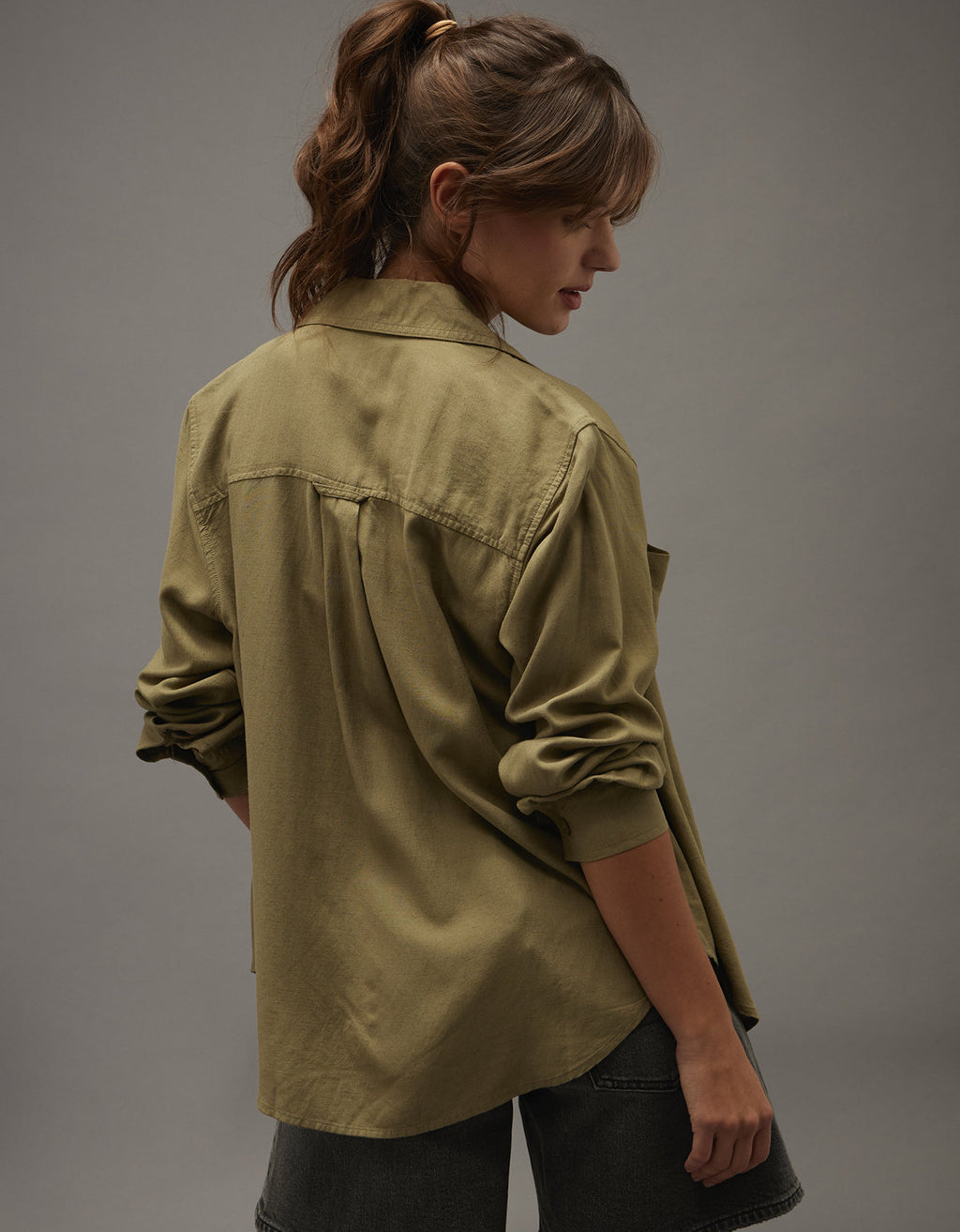 Camisa de manga larga con botones AE Bestie - Dorado 0350_6681_294_ob
