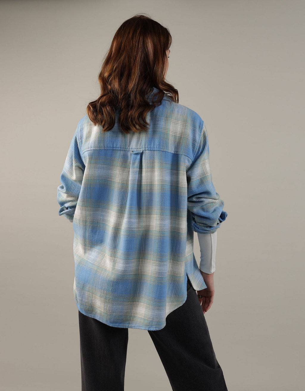 Camisa AE manga larga oversized de cuadros con botones - Azul 0355_5333_400_ob