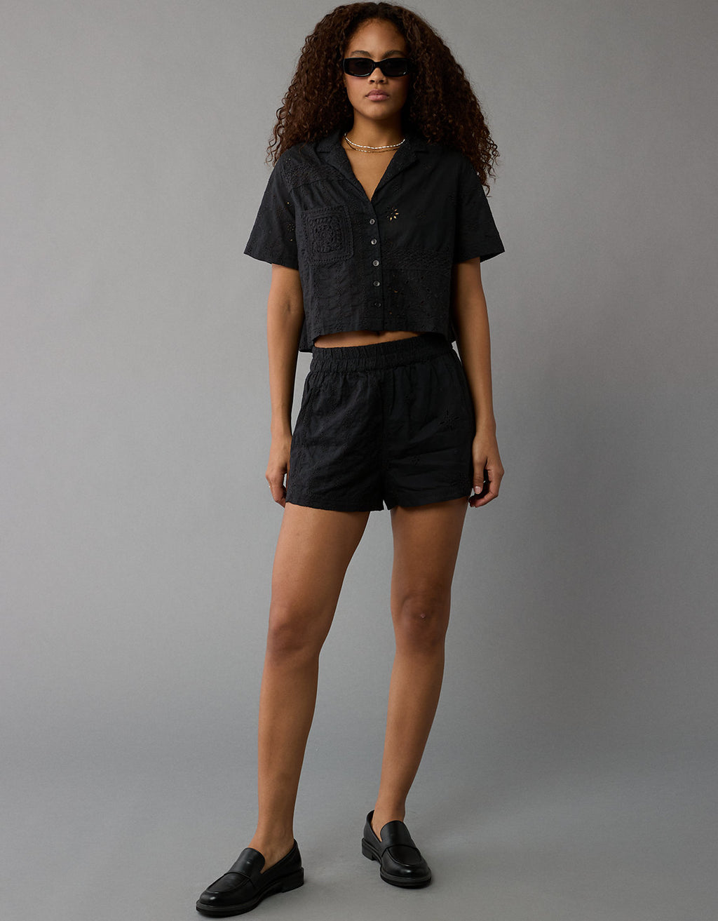Camisa manga corta Ae con botones - Negro 0355_5543_001_ob