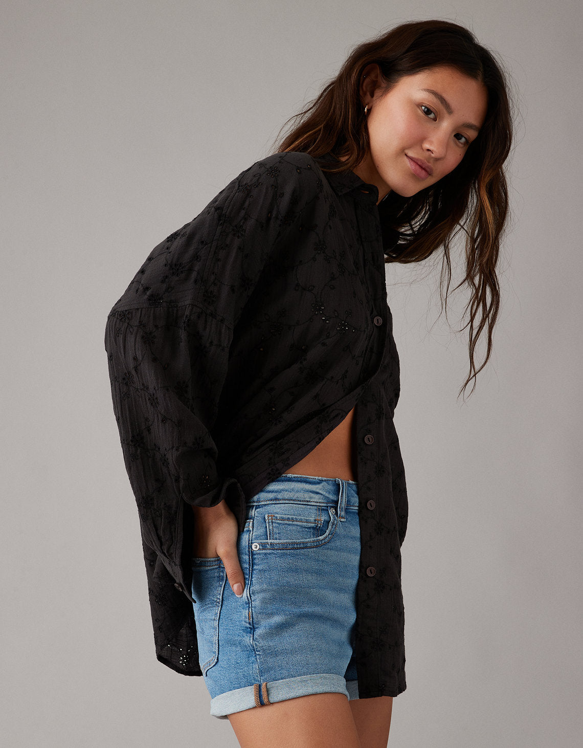 Camisa manga Larga Ae con botones - Negro 0355_5554_001_of