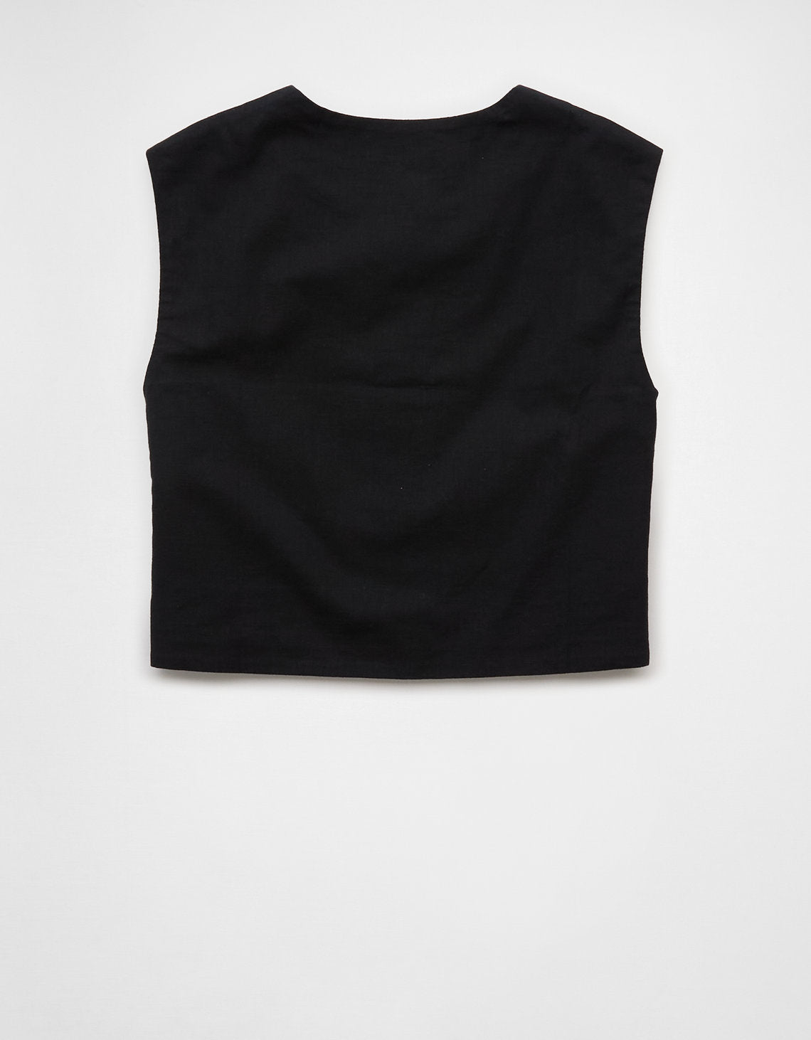 Top corto abotonado Ae Boxy - Negro 0358_6128_001_b