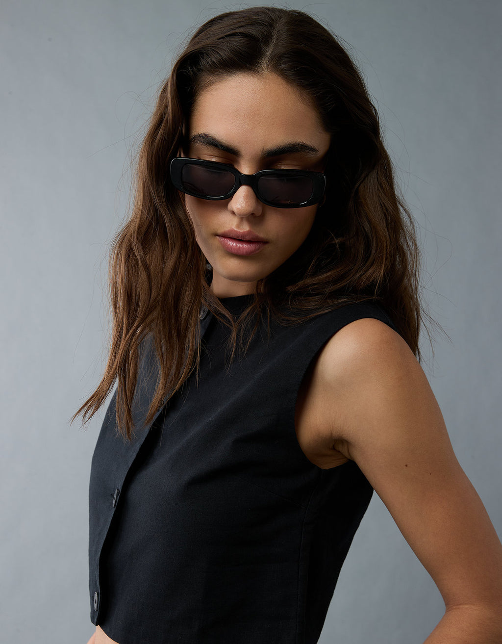Top corto abotonado Ae Boxy - Negro 0358_6128_001_d2