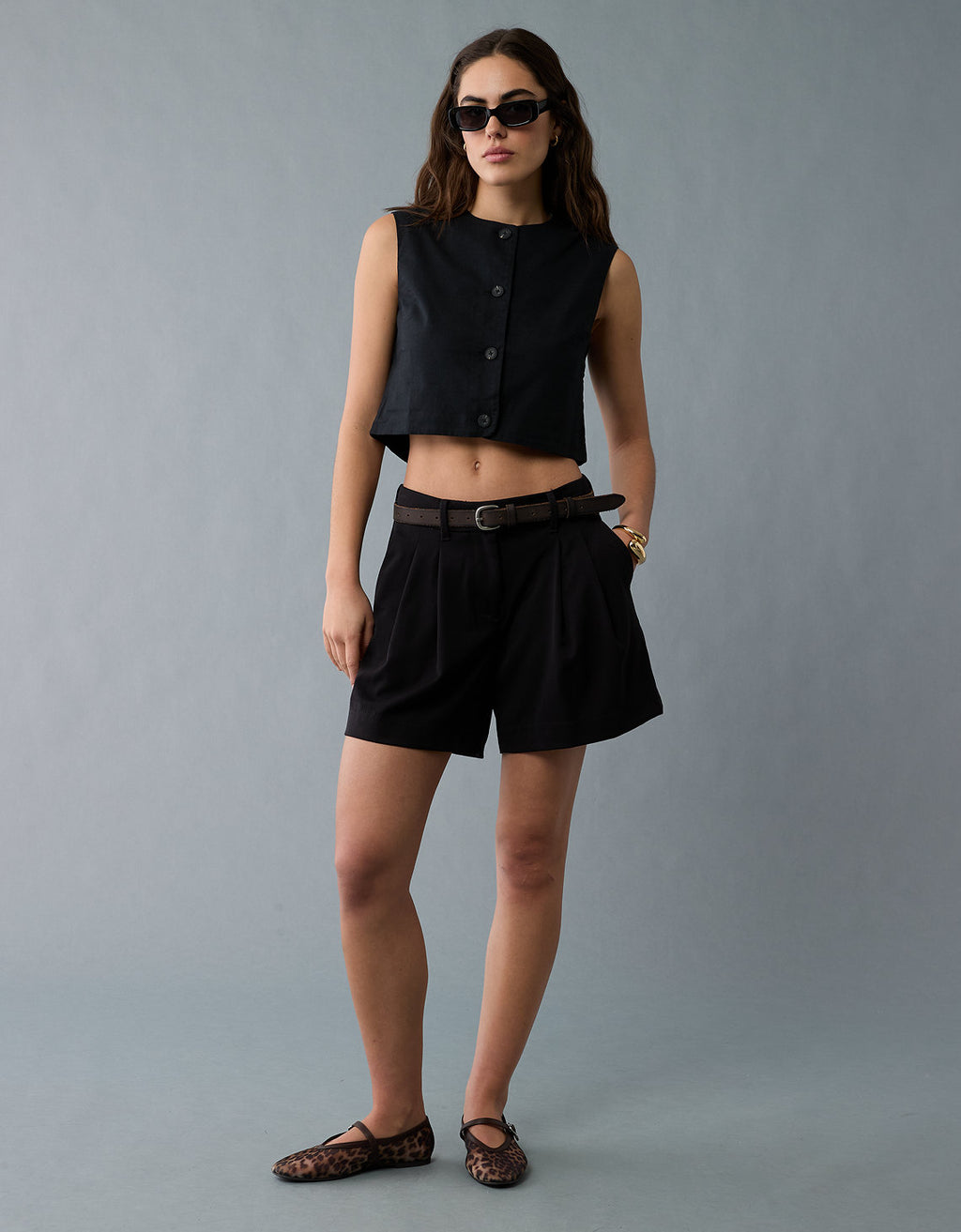 Top corto abotonado Ae Boxy - Negro 0358_6128_001_os