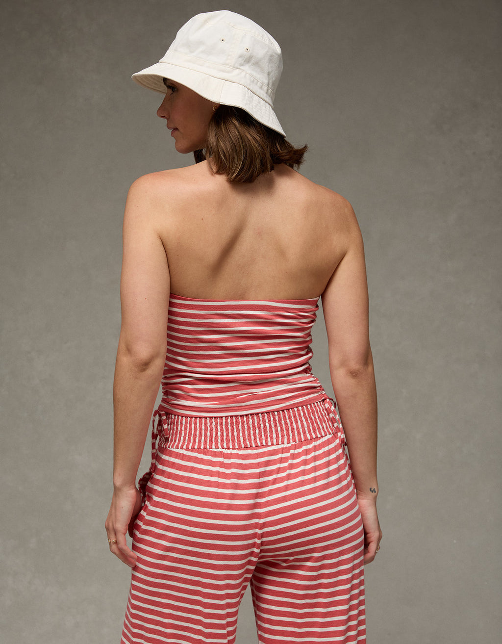 Top de tubo fruncido Ae Sunchaser - Rojo 0366_6518_697_ob