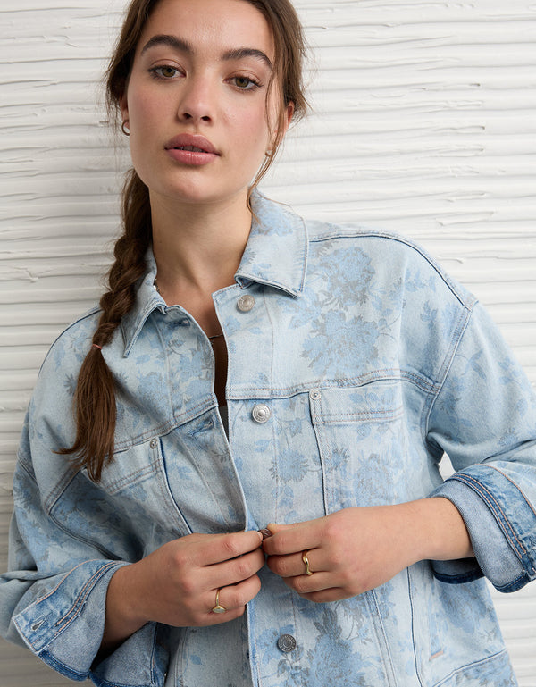 Chaqueta de mezclilla con estampado floral en corte acampanado - Azul