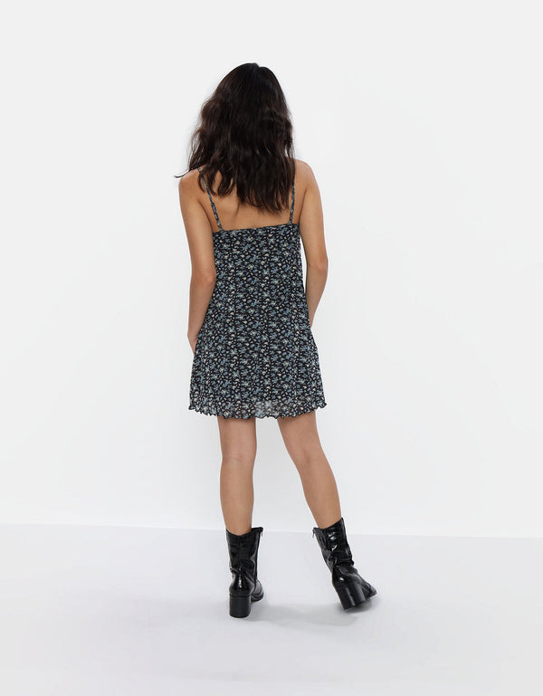 Vestido Aeo con hombros descubiertos y escote en el frente - Negro