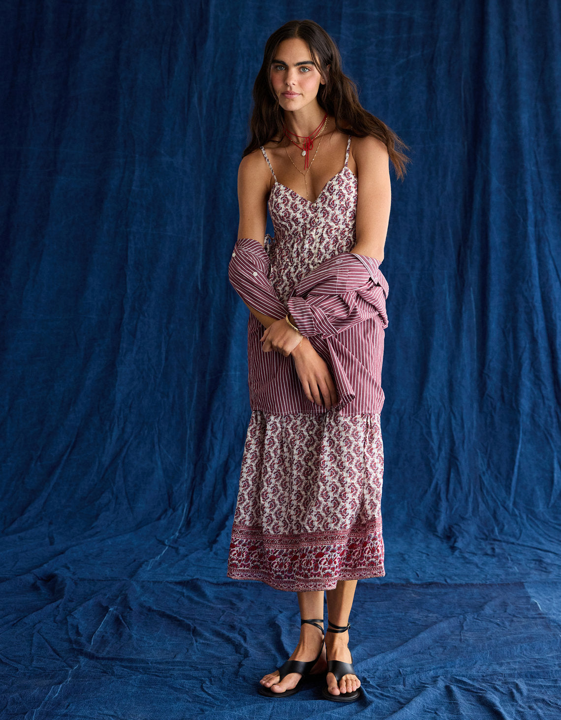 Vestido Midi con Escote V Ae - Morado 0395_8677_669_l1