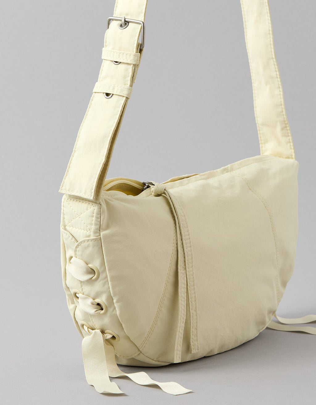 Mini Bolso Safari Tipo Slouch para Mujer - Generico 0427_6733_109_b
