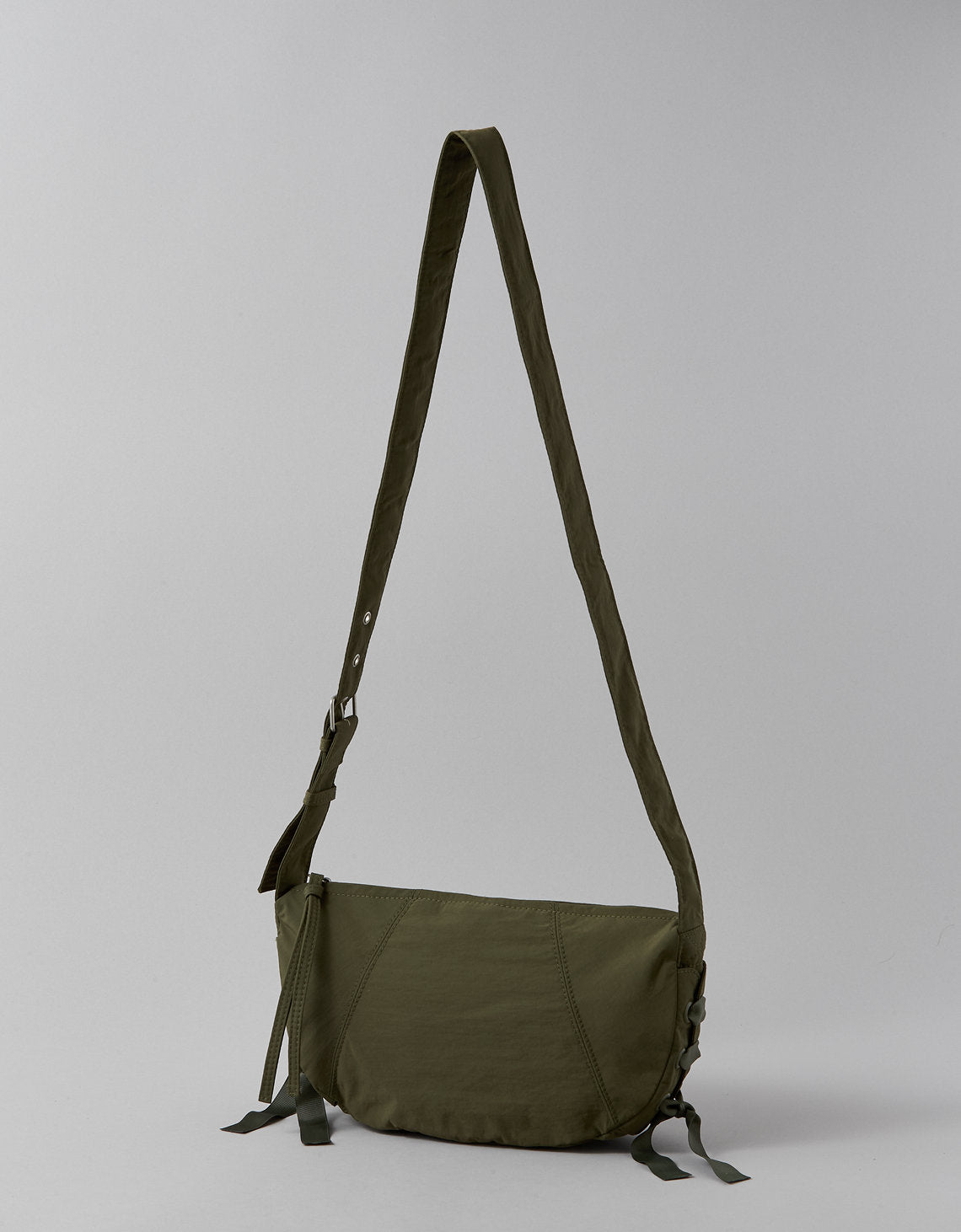 Mini Bolso Safari Tipo Slouch para Mujer - Verde 0427_6733_342_f