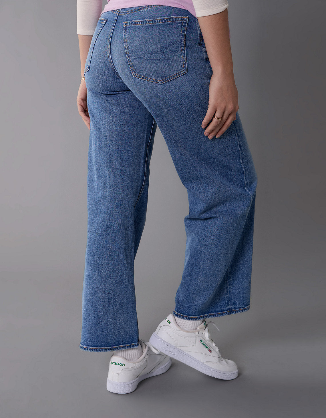 Jean baggy recto de tiro alto de mujer AE - Azul 0437_5526_950_ob