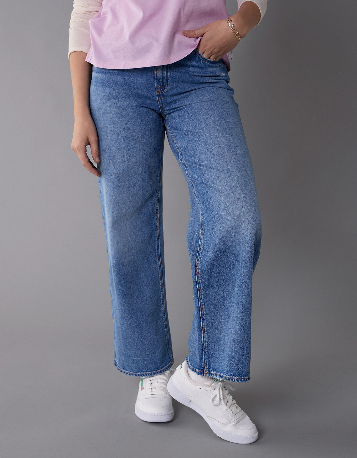 Jean baggy recto de tiro alto de mujer AE - Azul 0437_5526_950_of