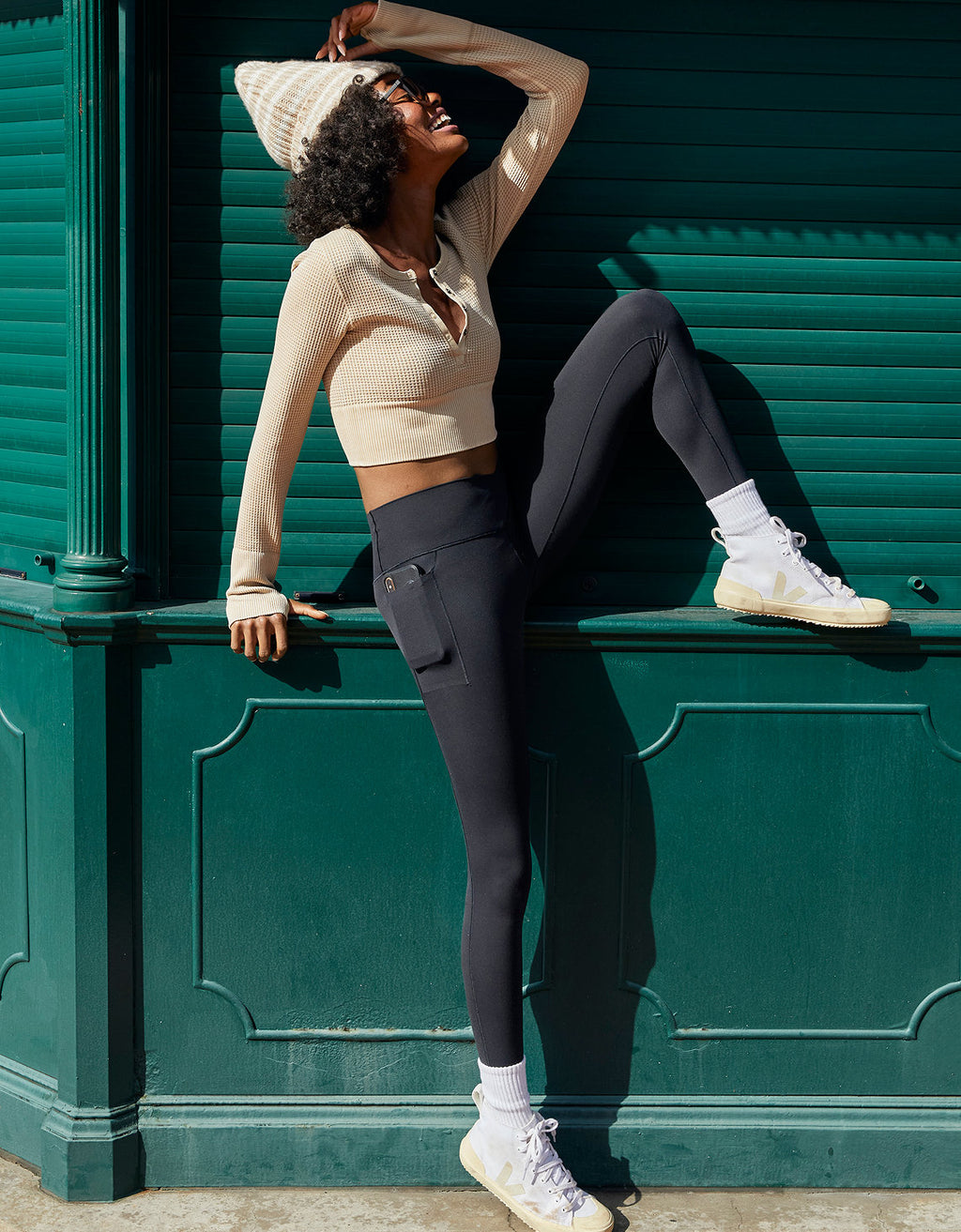 Legging OFFLINE Tiro Alto By Aerie - Negro 0491_5104_073_d3