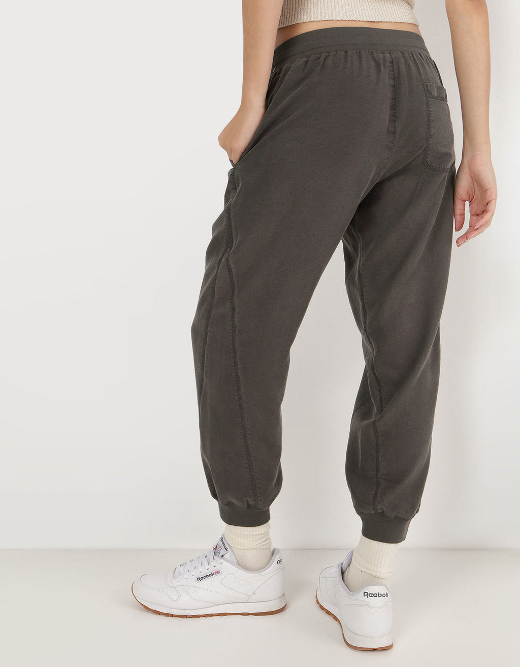 Jogger de sarga Mujer Aerie - Gris 0493_8279_005_ob