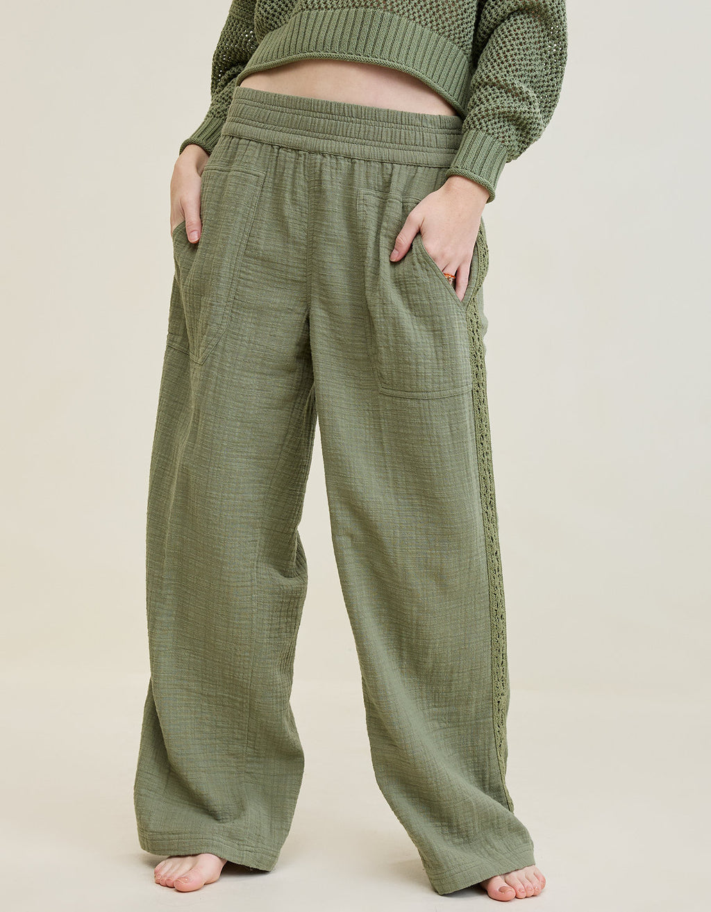 Pantalón Aerie bajo y holgado - Generico 0493_8453_331_os